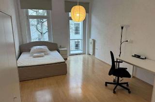 Immobilie mieten in Burgemeisterstraße, 12099 Tempelhof, Neu sanierte 2 Zimmer WG Neugründung mit Balkon in Tempelhof