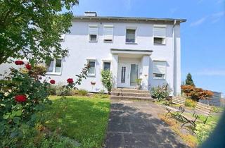 Haus kaufen in 37176 Nörten-Hardenberg, Modernes Zweifamilienhaus mit großem Garten in zentraler Lage von Nörten-Hardenberg