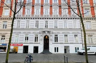 Wohnung kaufen in 20099 Hamburg, Hamburg - Stilvoller Altbautraum am Hansaplatz, Hamburg. Exklusive 4-Zimmer