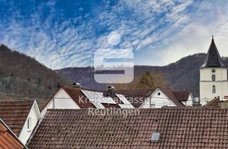 Wohnung kaufen in 72805 Lichtenstein, Helle 3-Zimmer-Dachgeschosswohnung mit Weitblick, Balkon und Tiefgarage in Unterhausen