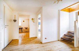 Wohnung kaufen in 79367 Weisweil, Gemütliche 3-Zi. im schönen Weisweil. Modernisiert & PV-Anlage. Interessante Kapitalanlage!