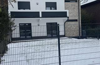 Wohnung mieten in Kaarster Straße 202, 41462 Neuss, Helle 3,5-Zimmer Wohnung in Neuss mit 94 m²