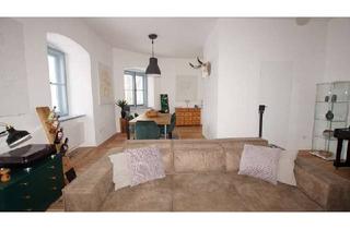 Wohnung mieten in 94330 Aiterhofen, Wohnen im Schloss! Herrliche 3 Zimmer-Wohnung