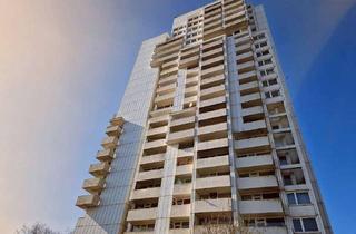 Wohnung mieten in Kurt-Schumacher-Platz, 24109 Mettenhof, Geräumig mit Ausblick vom Balkon - 1-Zimmer-Wohnung im "Weißen Riesen" - Mettenhof