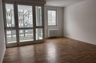 Wohnung mieten in Simon-Bolivar-Straße 14C, 13055 Alt-Hohenschönhausen, Hier startet ein neues Kapitel - Hübsche 1,5 Zimmerwohnung sucht neuen Mieter!