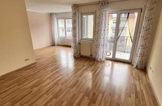 Wohnung mieten in Lameystraße 26, 76185 Mühlburg, Helle 2-Zimmer-Wohnung mit Einbauküche und Balkon