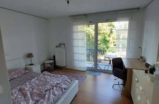 Wohnung mieten in Blumenstraße 14, 14a, 93055 Ostenviertel, Appartement mit Balkon