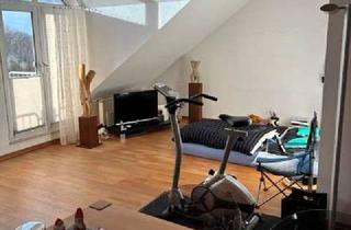 Wohnung mieten in Bensberger Straße 264, 51469 Bergisch Gladbach, Helle 2-Zimmer Dachgeschosswohnung in Bergisch Gladbach