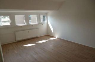 Wohnung mieten in Overwegstraße 16, 45879 Altstadt, Großzügige 3,5 Raum - DG-Wohnung in GE-City