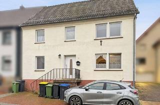 Einfamilienhaus kaufen in 34434 Borgentreich, Ihr Projekt mit Herz: Einfamilienhaus mit viel Platz, Garten und Familiencharakter in Borgentreich