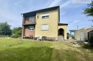 Haus kaufen in 96361 Steinbach, Gemütliches Zweifamilienhaus in ruhiger Lage