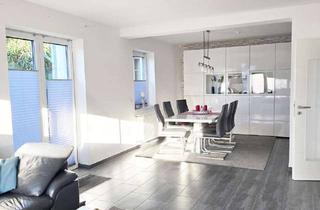 Einfamilienhaus kaufen in 30851 Langenhagen, Ein Zuhause mit Platz zum Leben – lichtdurchflutetes Einfamilienhaus mit Garten und zwei Terrassen