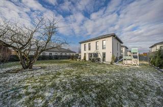 Villa kaufen in 04425 Taucha, Moderne Stadtvilla mit hochwertiger Ausstattung