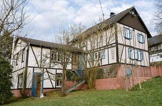 Haus kaufen in 57636 Sörth, Schönes Fachwerkhaus mit Raum für Kreativität & Kunst