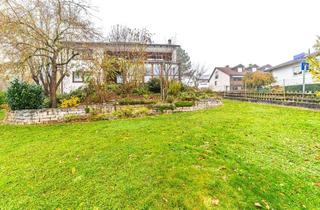 Haus kaufen in 84072 Au, Großes Zweifamilienhaus mit Eckgrundstück und Ausblick in ruhiger Lage