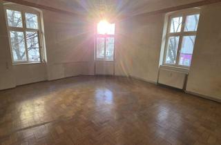 Wohnung kaufen in 10247 Friedrichshain, Ihr Wohntraum in Bestlage: Sanierungsbedürftige 4-Zimmer-Wohnung nahe Boxhagener Platz