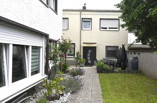 Wohnung kaufen in 53332 Bornheim, Gemütliche EG-Wohnung mit 5 Zimmern und Terrasse in Bornheim – modernisiert und beziehbar