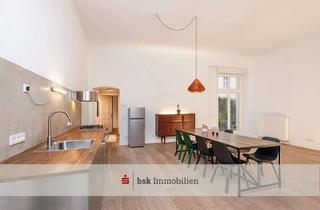 Wohnung kaufen in Torstraße, 10115 Mitte, Sanierte Altbauwohnung mit eigener Terrasse im Torstraßen-Kiez