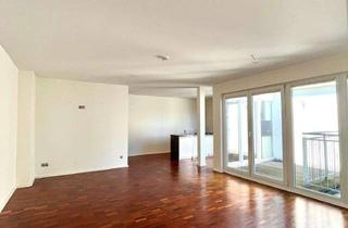 Wohnung kaufen in Naugarder Straße, 10409 Prenzlauer Berg, Helle Dachgeschosswohnung in perfektem Zustand mit Terrasse im Prenzlauer Berg