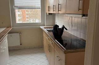 Wohnung mieten in 24306 Plön, 3-Zimmer Wohnung in Plön an Selbstrenovierer