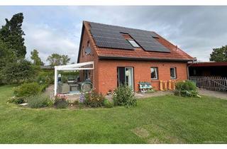 Einfamilienhaus kaufen in 23743 Grömitz, Ostseenahes Einfamilienhaus mit PV-Anlage und Anbau-Option