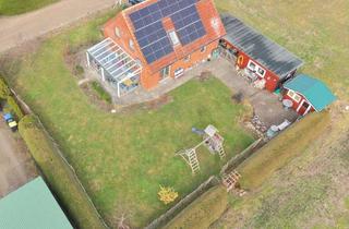 Einfamilienhaus kaufen in 23743 Grömitz, Ostseenahes Einfamilienhaus mit PV-Anlage und Anbau-Option