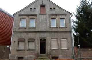 Haus kaufen in Badelebener Straße 36, 39365 Ummendorf, sanierungsbedürftiges Wohnhaus, separate Garage; Mindestgebot: 6.000 €; Einzelheiten s. Exposee!