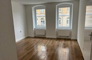 Wohnung mieten in 09456 Annaberg-Buchholz, Rarität - Tolle 5 Zimmer Altbauwohnung mit EBK - Frisch Renoviert - 300m vom Markplatz