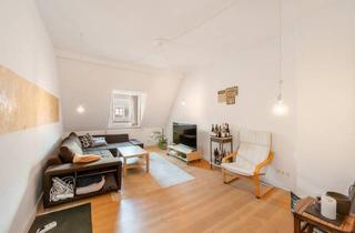 Wohnung kaufen in Gärtnerplatz, 80469 München, AIGNER - Altbauklassiker mit Stil: 3-Zimmer-Dachgeschosswohnung im Herzen des Gärtnerplatzviertels