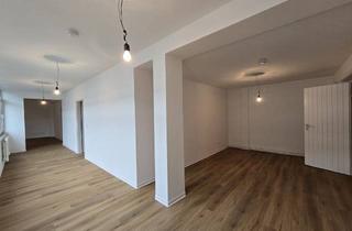 Wohnung mieten in 63065 Offenbach, Besondere Dachgeschosswohnung mit Terrasse im Herzen von Offenbach