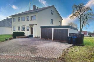 Anlageobjekt in 71159 Mötzingen, Großzügiges Mehrfamilienhaus mit viel Potential und vier Garagen in Mötzingen