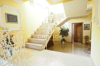 Einfamilienhaus kaufen in 89143 Blaubeuren, Blaubeuren - *** Historisches Juwel in zentraler Lage - Wohnen und Arbeiten in stilvoller Perfektion ***