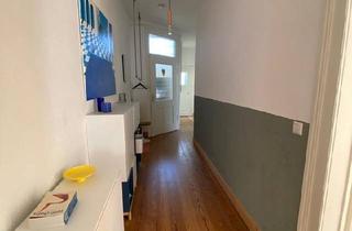 Wohnung kaufen in 70180 Stuttgart, Stuttgart - Helle 3 Zimmer Wohnung mit Balkon im Lehenviertel