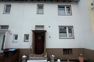 Reihenhaus kaufen in 31812 Bad Pyrmont, Bad Pyrmont - Reihenhaus für junge Familie mit Potenzial in Bad Pyrmont