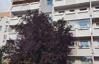 Haus kaufen in 01219 Dresden, Dresden - 3-Raum-Wohnung in Dresden-Leubnitz mit Loggia - Ab sofort!