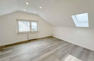 Wohnung kaufen in 53797 Lohmar, Provisionsfrei & modernisiert – Singlewohnung mit geringem Hausgeld in Lohmar