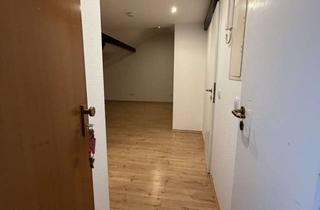 Wohnung mieten in Kempener Allee 111, 47803 Benrad-Nord, Charmante 2-Zimmer-DG-Wohnung – 49 m², offene Küche