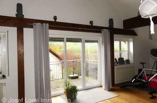 Wohnung mieten in 36110 Schlitz, Große Maisonettenwohnung mit Kaminofen, Balkon und toller Aussicht