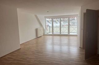 Wohnung mieten in Große Müllroser Straße 34, 15232 Frankfurt, Helle 4-Zimmer Dachgeschosswohnung in Altberesinchen