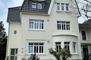 Wohnung mieten in Ziegelhofstraße 113, 26121 Bürgerfelde, Erstvermietung nach Sanierung: Exklusive 3-Zimmer Altbauwohnung mit Balkon