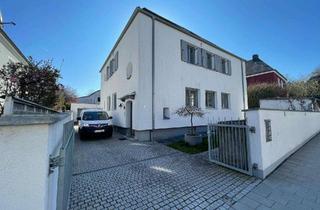 Wohnung mieten in Schenkendorfstraße, 93049 Westenviertel, Exklusive Altbauwohnung mit neuem Balkon im Villenviertel am Stadtpark