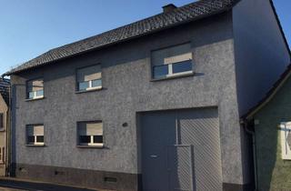 Haus mieten in Hauptstraße 41, 76698 Ubstadt-Weiher, Freistehendes EFH (ca. 132 m², 5 Zimmer) mit großem Hof/Garten & 2 Garagen – ab 15.03.2026