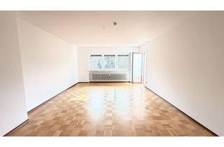 Wohnung kaufen in 79853 Lenzkirch, Bezugsfreie, solide 4-Zimmerwohnung