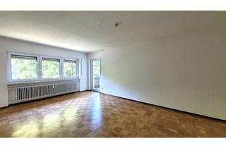 Wohnung kaufen in 79853 Lenzkirch, Bezugsfreie, solide 4-Zimmerwohnung