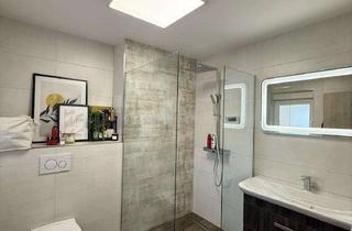 Wohnung kaufen in 07546 Gera, Stilvolles Wohnen mit Komfort: Top sanierte 2-Zimmer-Wohnung mit Aufzug und Tiefgarage