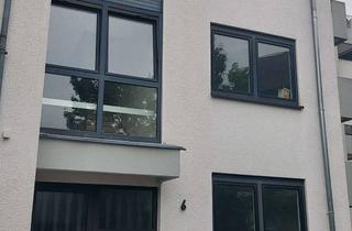 Wohnung kaufen in Overather Strasse, 51429 Bergisch Gladbach, Bergisch Gladbach-Bensberg: Helle 4-Zimmer-Maisonette mit Balkon & hochwertiger Einbauküche