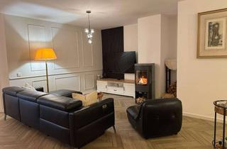 Wohnung kaufen in 61137 Schöneck, Provisionsfrei – Hochwertig sanierte Wohnung mit Kamin & Designküche in Schöneck