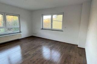 Wohnung mieten in 66780 Rehlingen-Siersburg, Erstbezug nach Sanierung: 4,5-Zi.-Wohnung mit Garage in Rehlingen-Siersburg