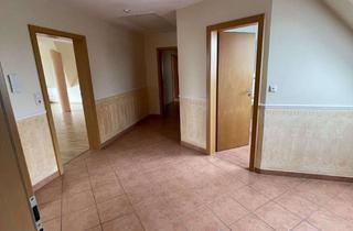 Wohnung mieten in Auf Der Strotheide 36, 32051 Herford, Schöne 4-Zimmer-DG-Wohnung mit gehobener Innenausstattung mit Einbauküche in Herford Diebrock