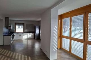 Haus kaufen in 97453 Schonungen, Freistehendes EFH mit Garten, Garage und Einliegerpotenzial